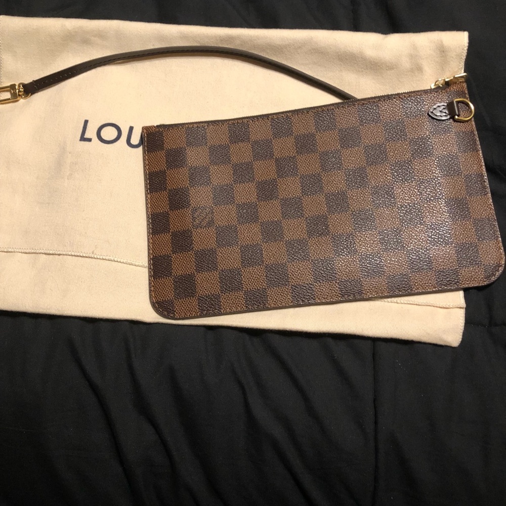 Neverfull pouch